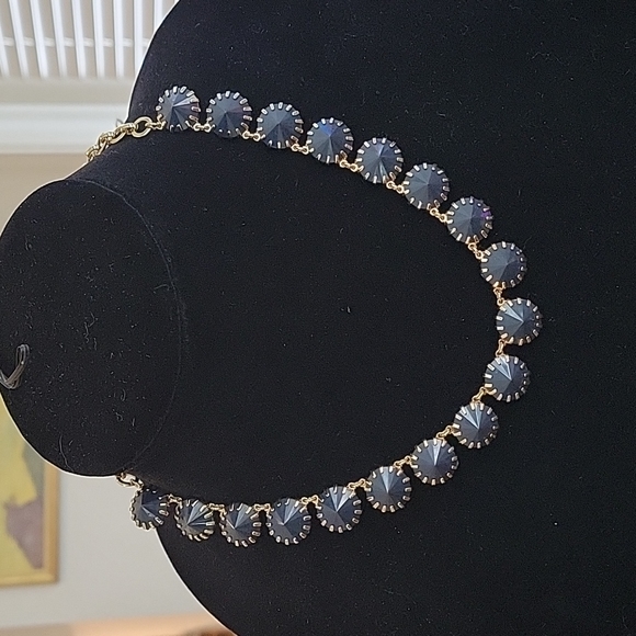 J Crew Venus Flytrap goldtone necklace with midnight blue acrylic stones - Picture 4 of 5